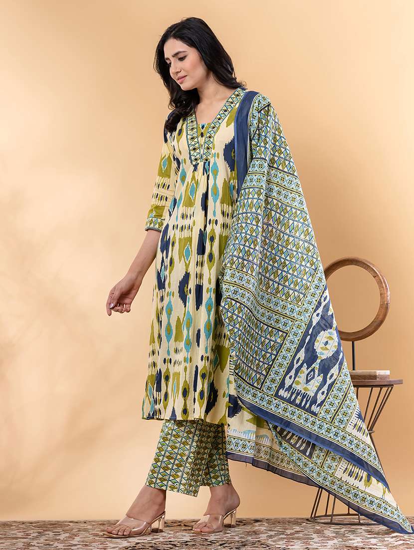 women three quarter sleeve kurta palazzo with dupatta set - 22058312 -  Standard Image - 1