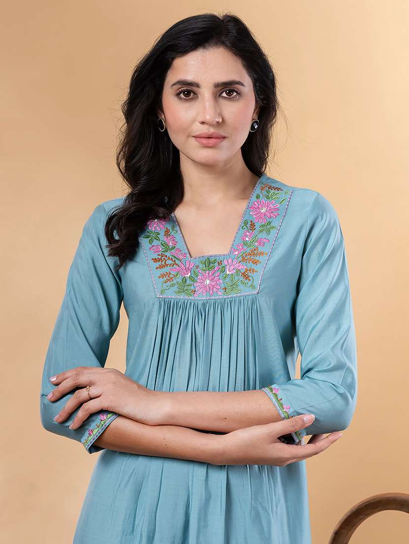 blue silk kurta palazzo  set - 22058366 -  Standard Image - 4