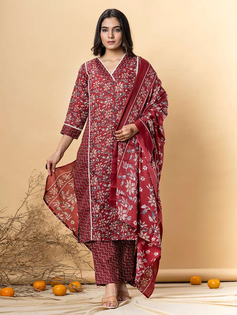 red cotton blend suit  set - 22058399 -  Standard Image - 1
