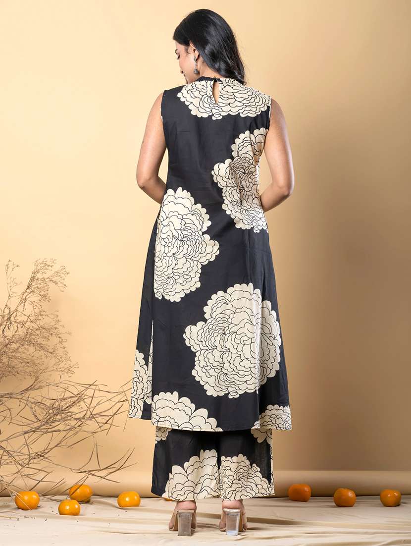 women sleeveless kurta and palazzo set - 22058412 -  Standard Image - 4