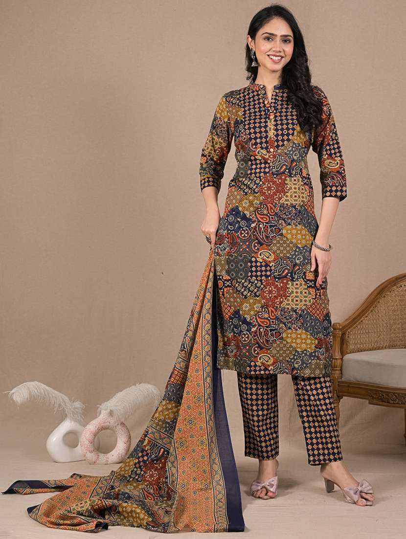 women three quarter sleeve kurta pant with dupatta set - 22058434 - Standard Image - 1