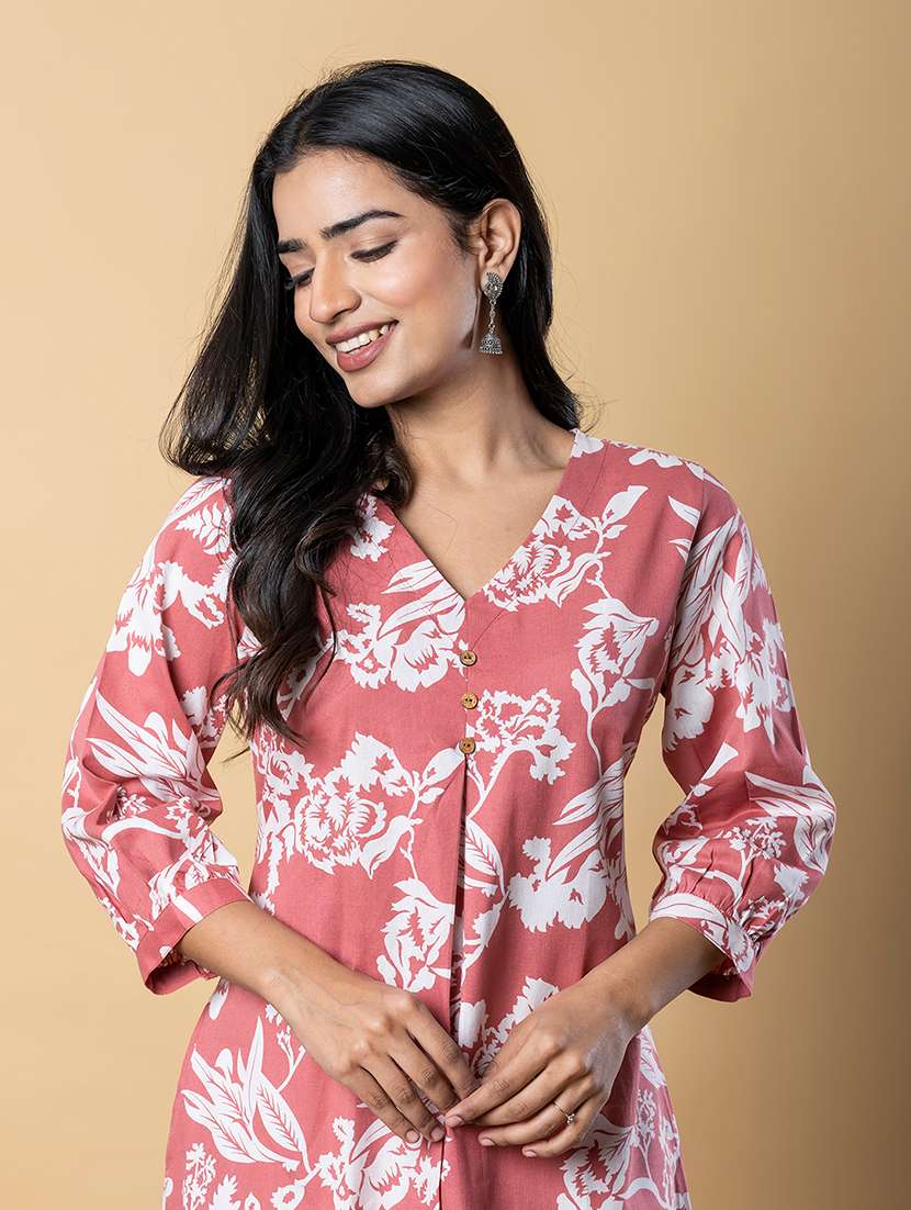 women three quarter sleeve kurta and pant set - 22058448 -  Standard Image - 4