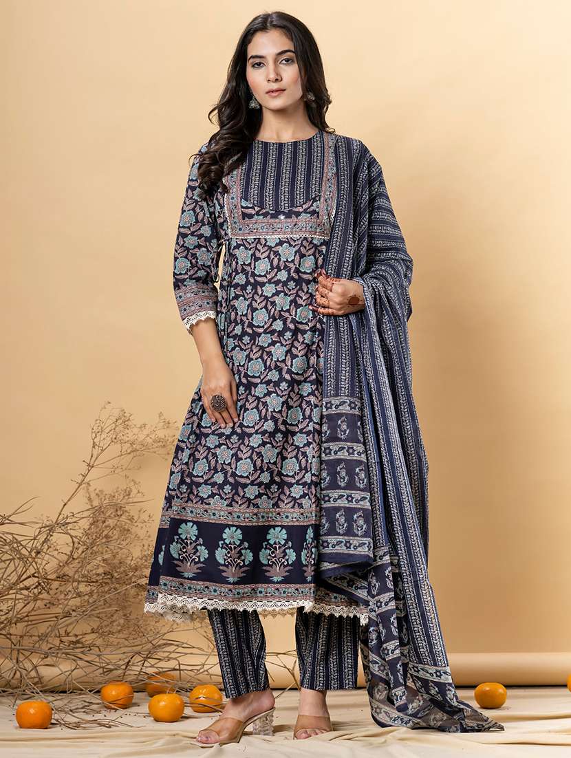 women three quarter sleeve kurta pant with dupatta set