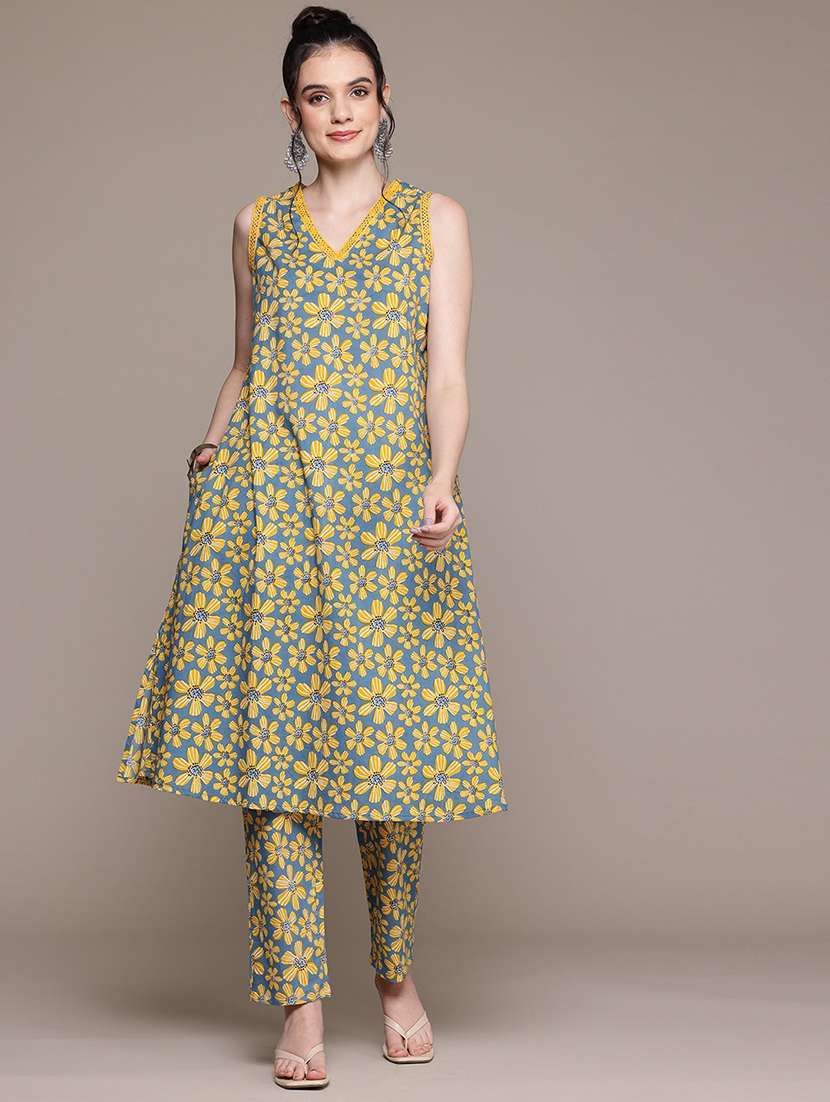 women printed sleeveless ethnic co-ord set - 22058599 -  Standard Image - 1