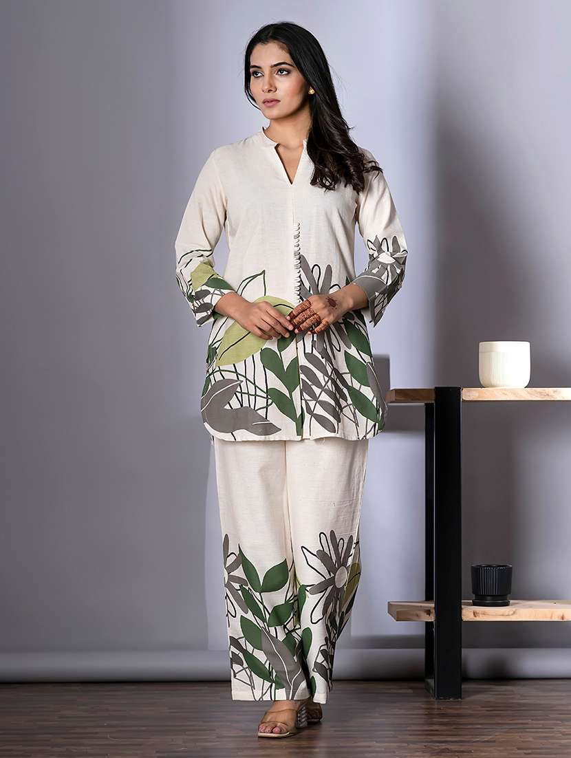 women three quarter sleeve regular fit ethnic co-ord set - 22058661 -  Standard Image - 1