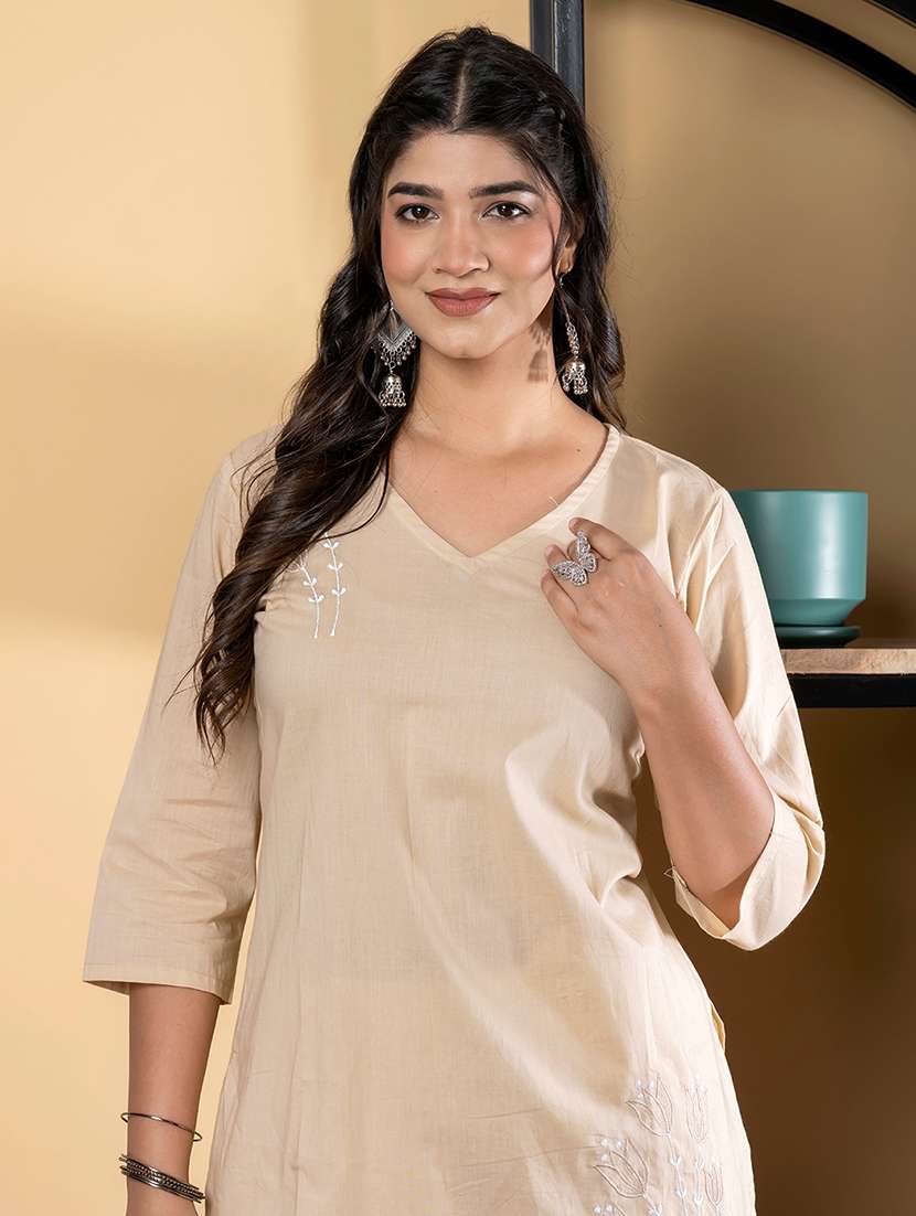 nude cotton coord set - 22058685 - Standard Image - 4