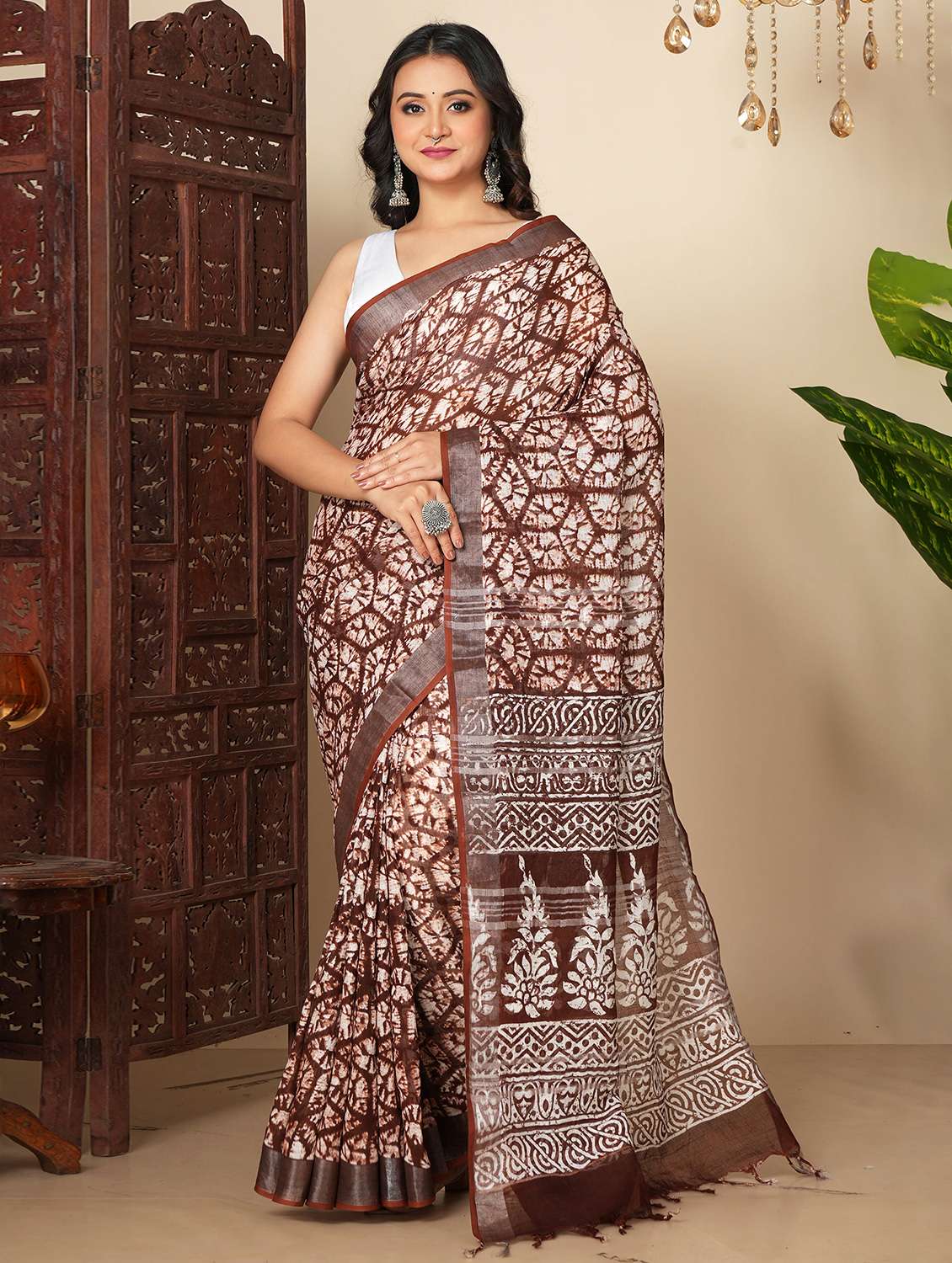 women printed casual wear saree with blouse