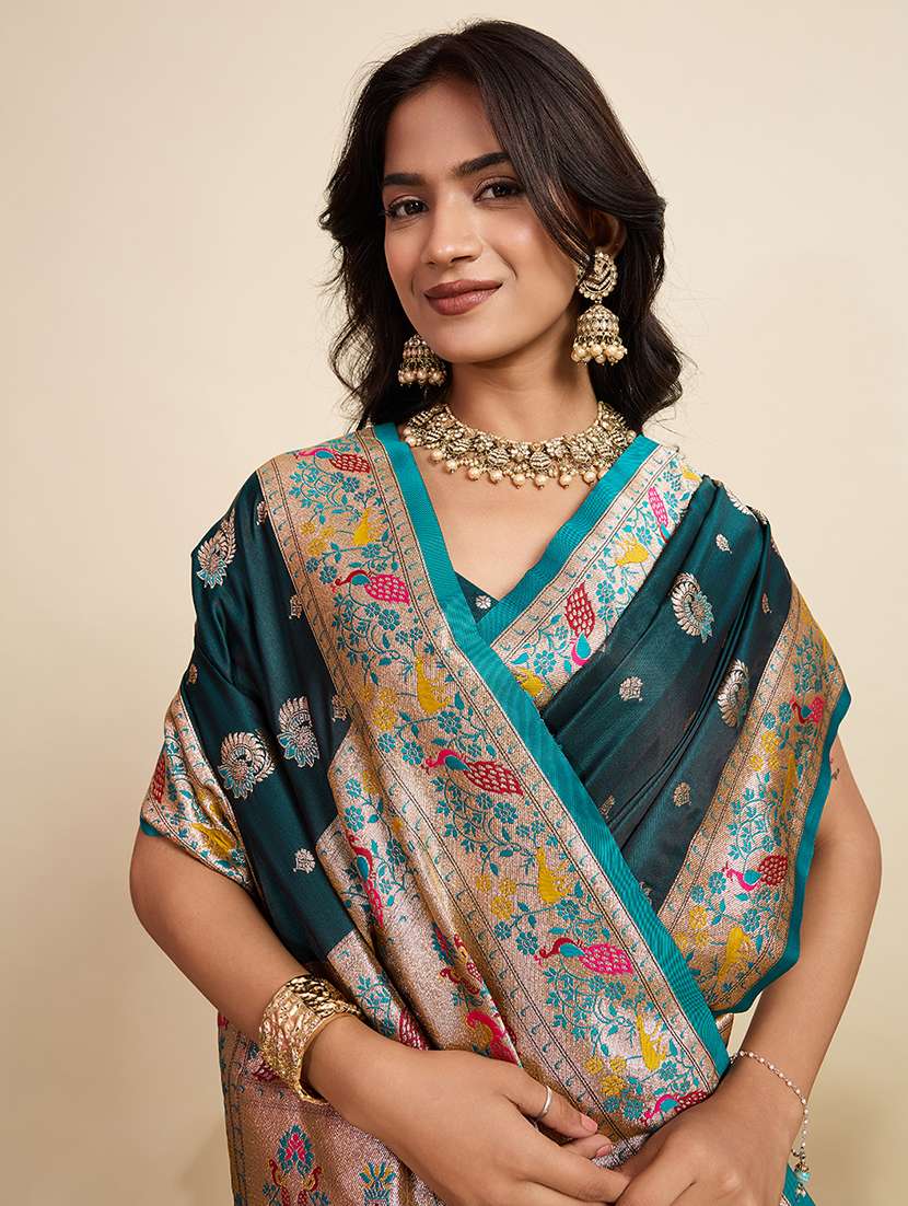 women self design banarasi saree with blouse - 22058804 - Standard Image - 4