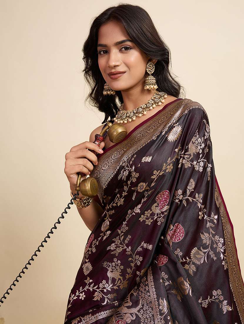 women self design banarasi saree with blouse - 22058807 -  Standard Image - 4