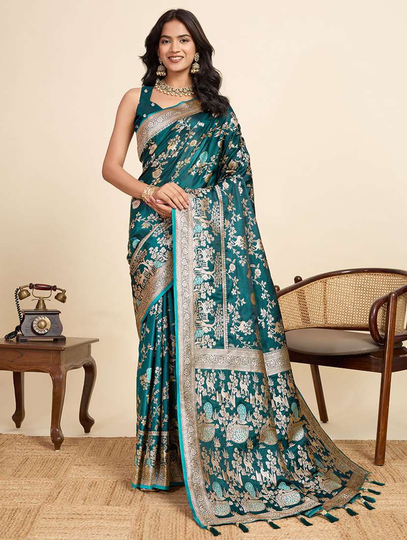 women self design banarasi saree with blouse