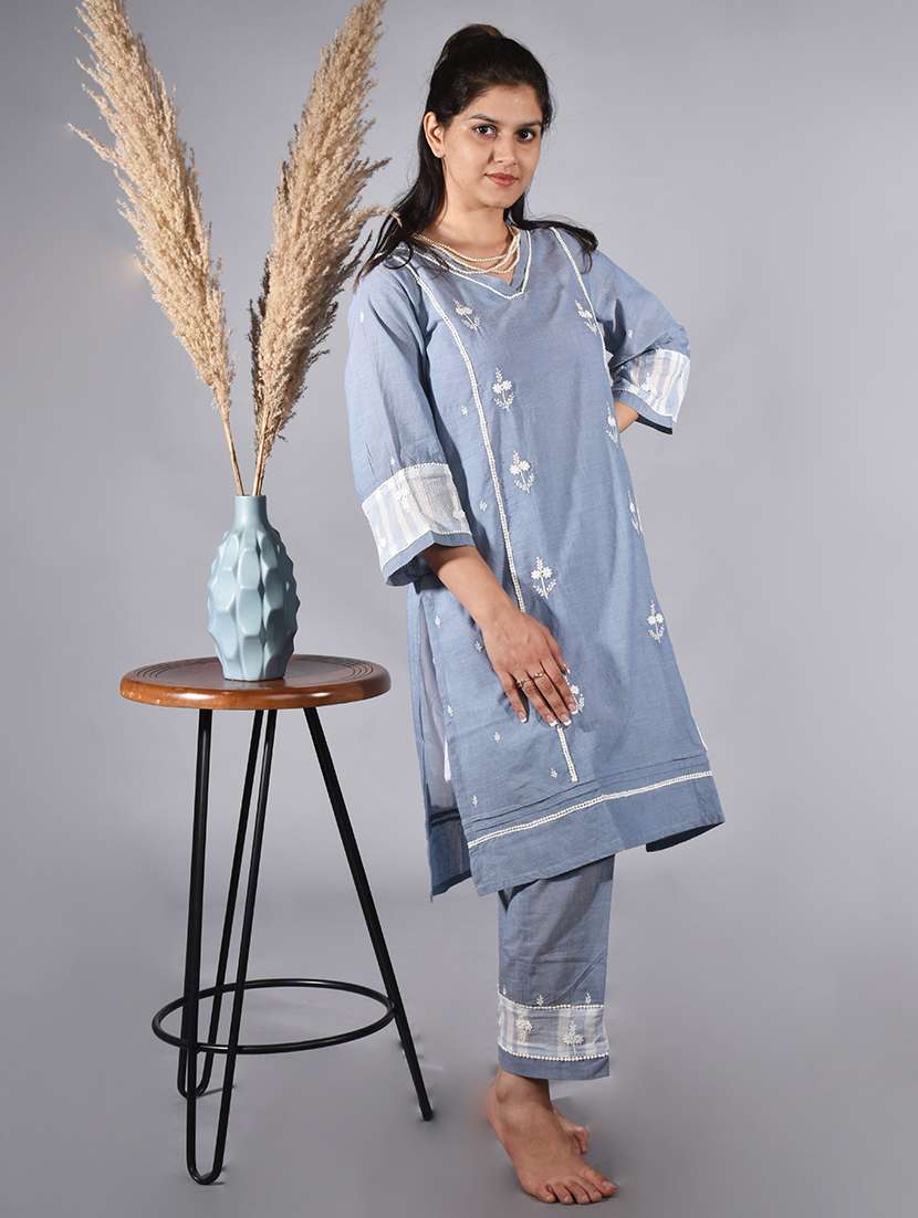 women three quarter sleeve kurta pant set - 22058873 -  Standard Image - 1