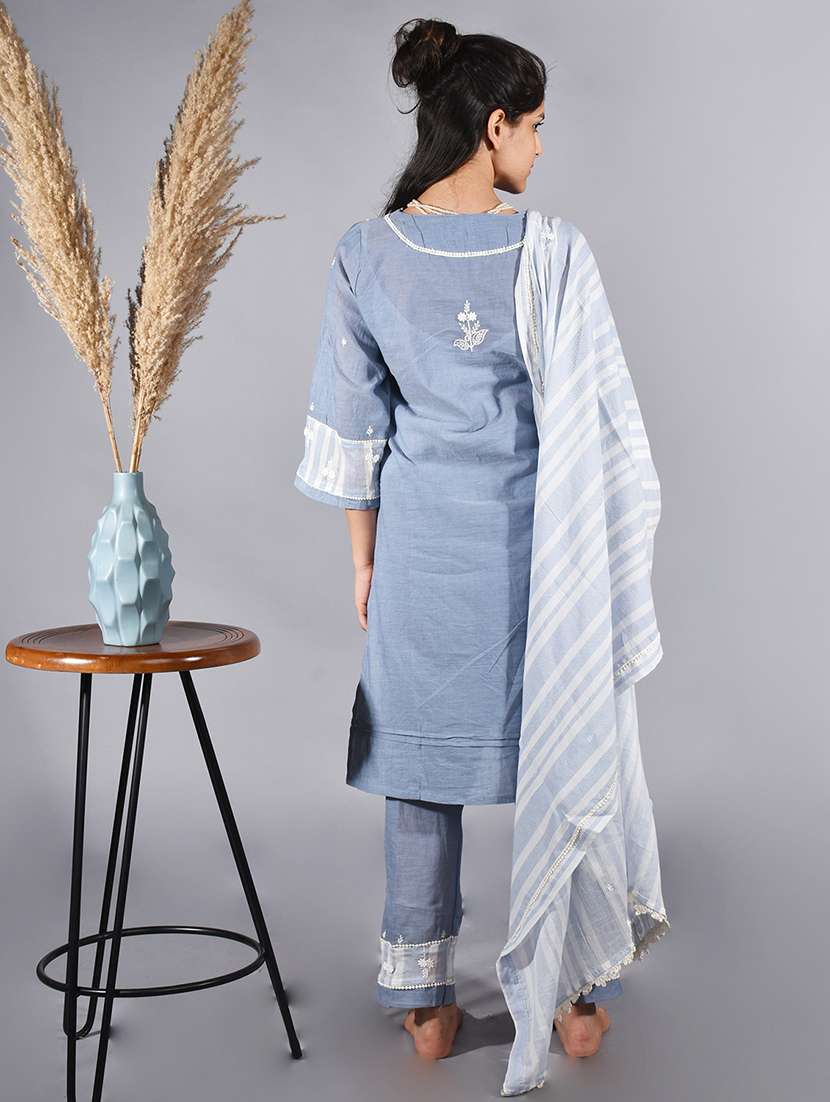 women three quarter sleeve kurta pant set - 22058873 -  Standard Image - 4