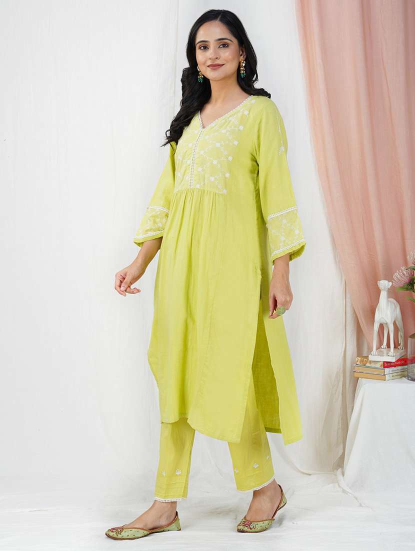 women three quarter sleeve kurta pant set - 22058950 -  Standard Image - 1