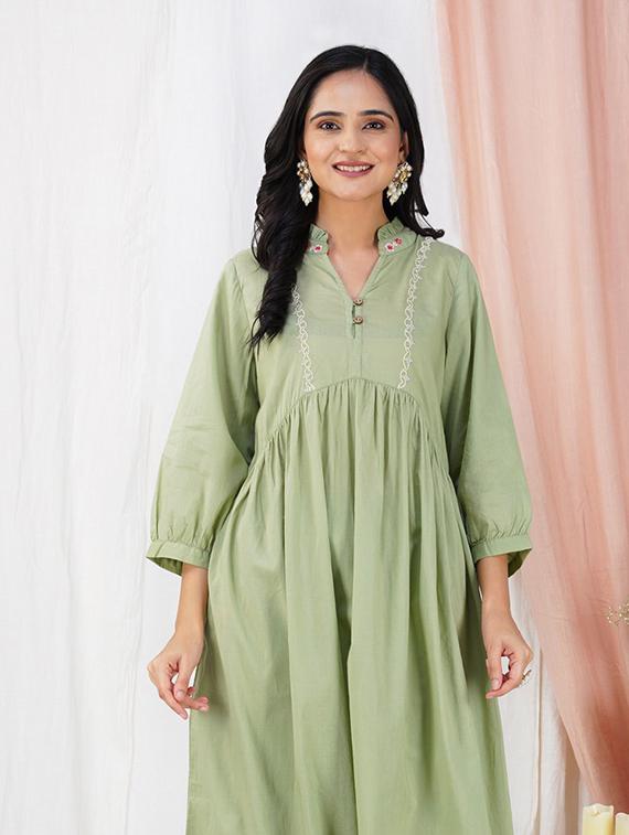 women three quarter sleeve kurta pant set - 22058992 - Standard Image - 4