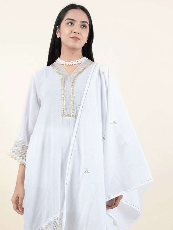 women three quarter sleeve kurta pant with dupatta set - 22059034 -  Standard Image - 4