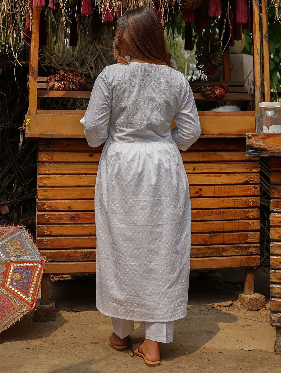 women self design three quarter sleeve kurta pant set - 22059160 -  Standard Image - 4