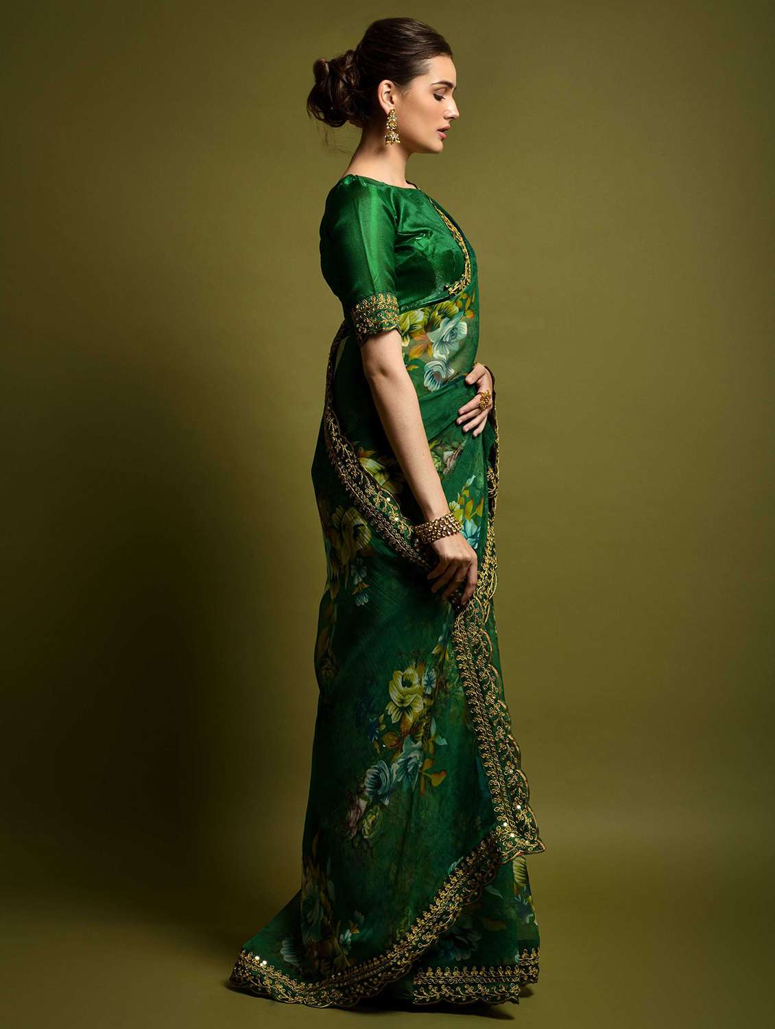 women floral printed saree with blouse - 22059224 -  Standard Image - 1