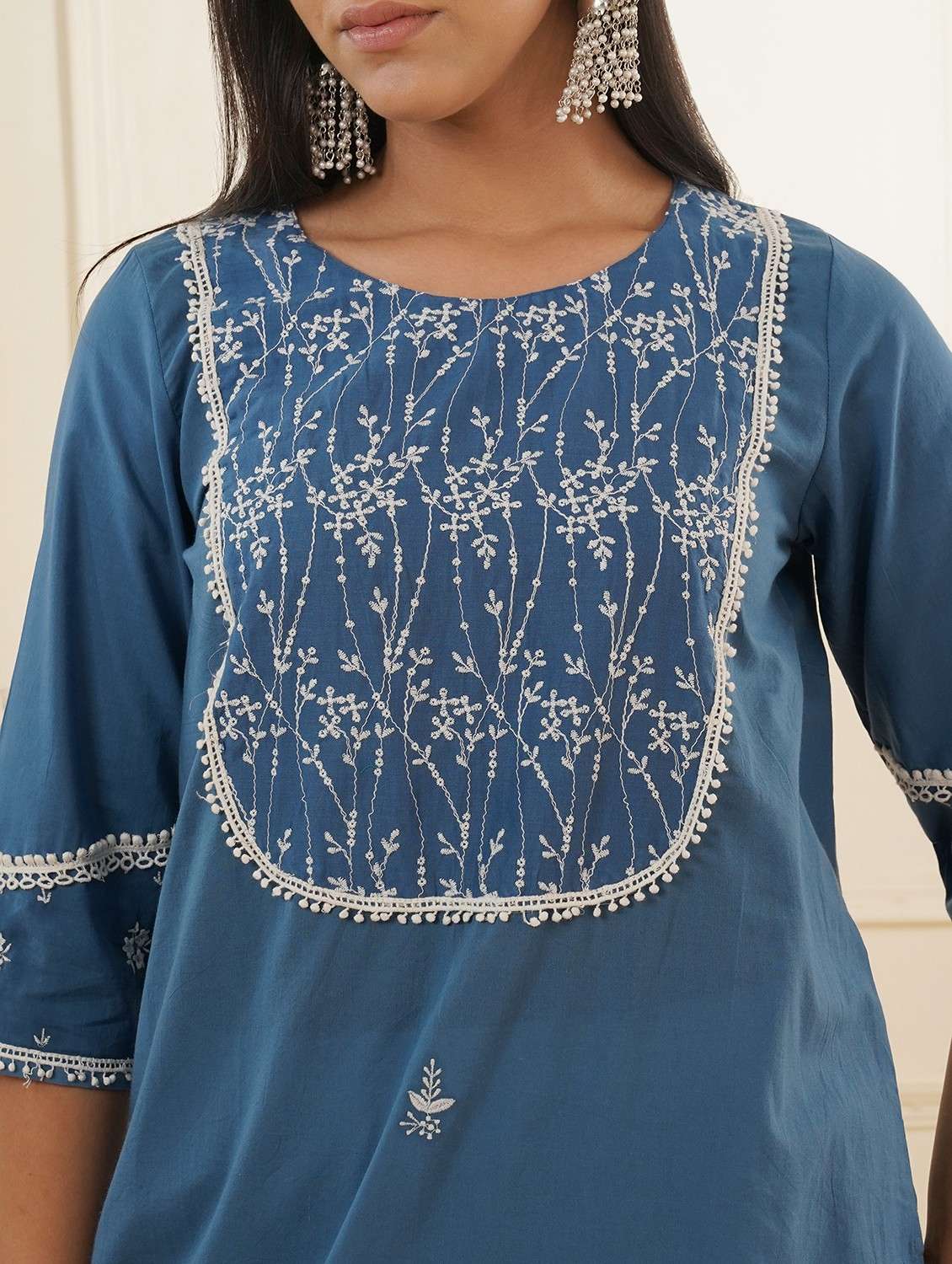 women three quarter sleeve kurta pant set - 22059231 -  Standard Image - 4