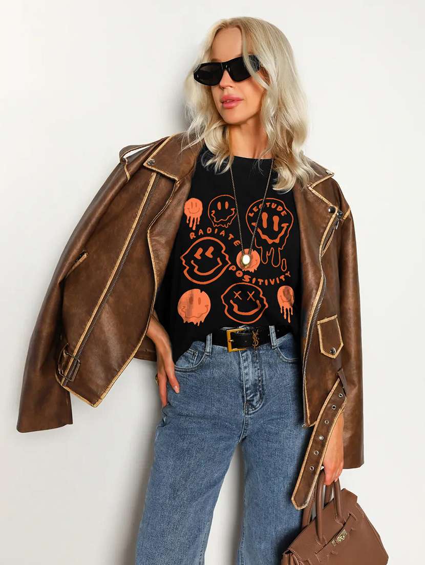 women printed short sleeve oversized fit t-shirt - 22059499 -  Standard Image - 4