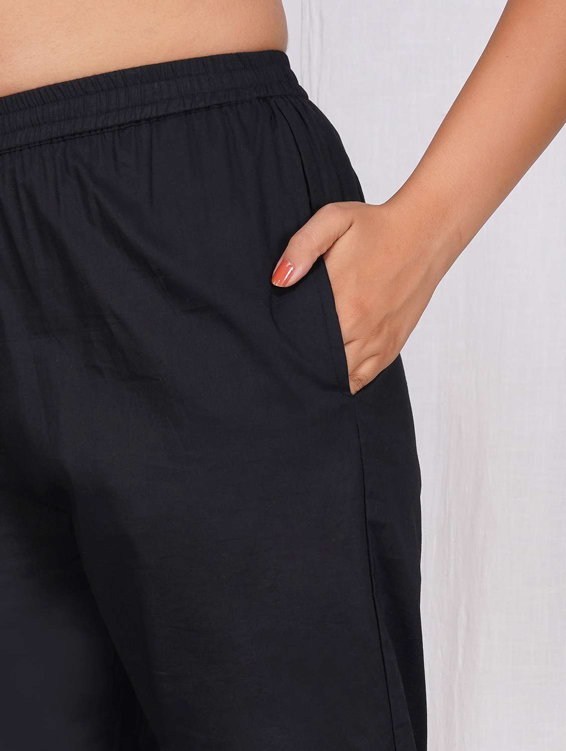 women black solid mid rise cigarette pant - 22059728 - Standard Image - 4