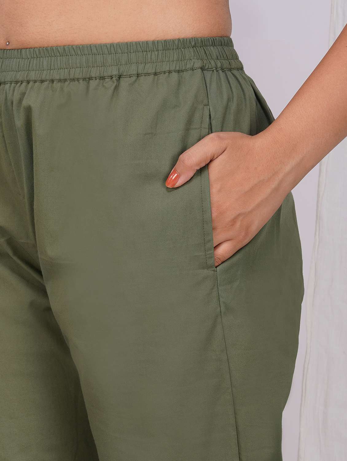 women solid mid rise cigarette pants - 22059729 - Standard Image - 4