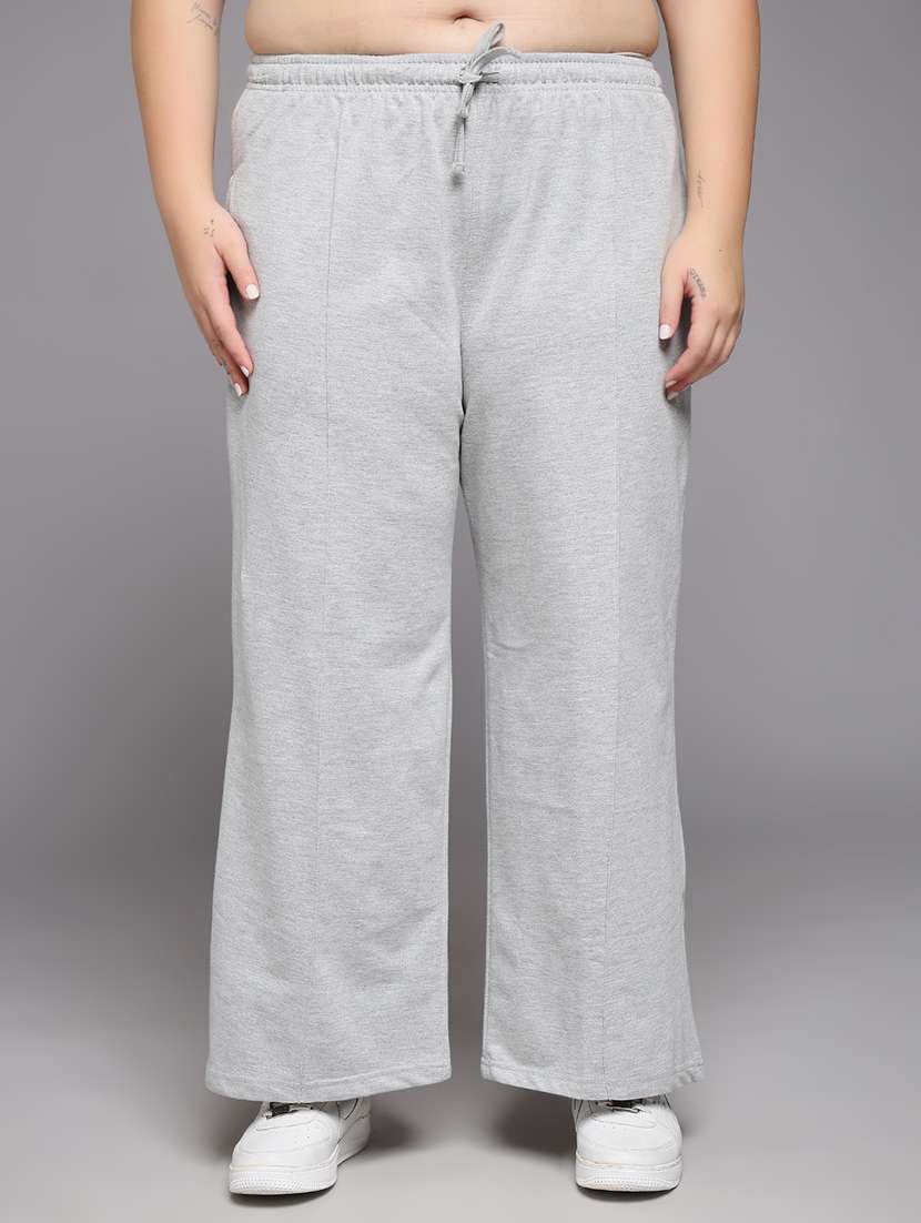 women plus size solid mid rise track pant