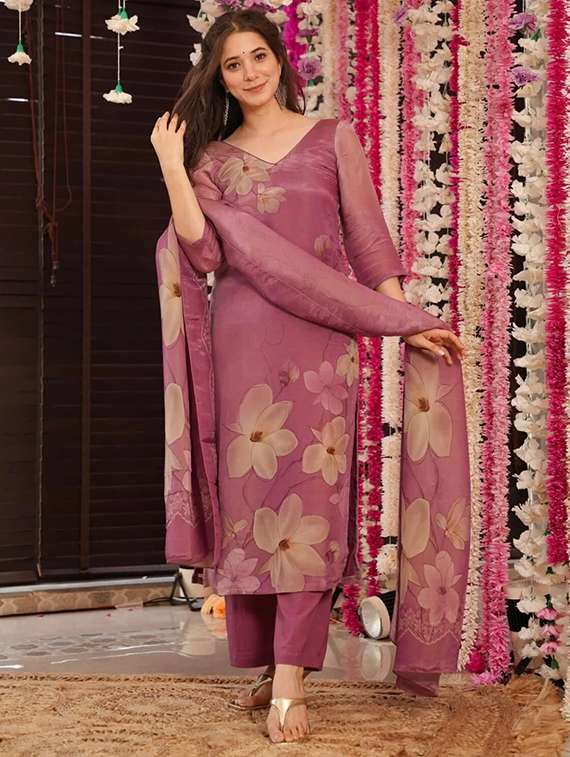 women floral three quarter sleeve kurta pant with dupatta set - 22060154 -  Standard Image - 1