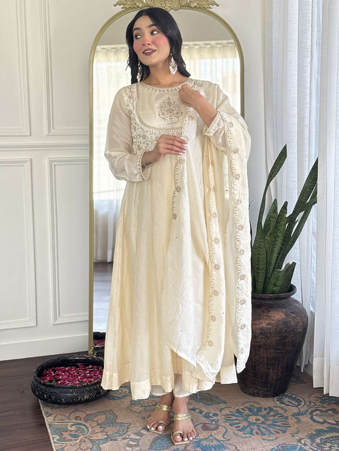 women embroidered long sleeve kurta pant with dupatta set - 22060164 -  Zoom Image - 0