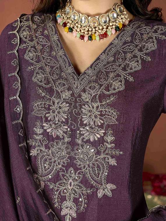 women three quarter sleeve kurta pant with dupatta set - 22060167 - Standard Image - 4