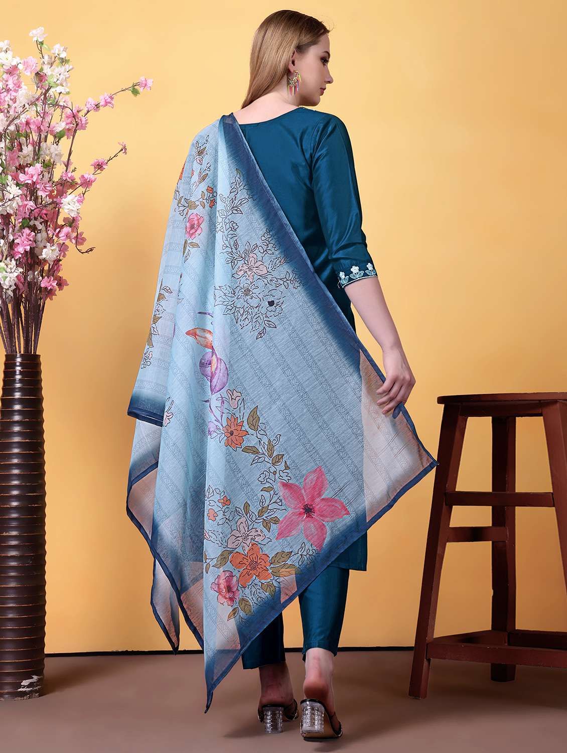 women three quarter sleeve kurta pant with dupatta set - 22060168 -  Standard Image - 1