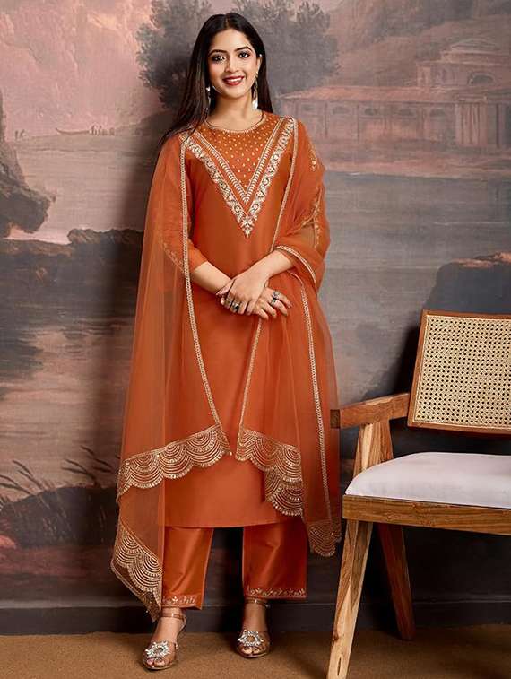 women three quarter sleeve kurta pant with dupatta set - 22060175 -  Zoom Image - 0