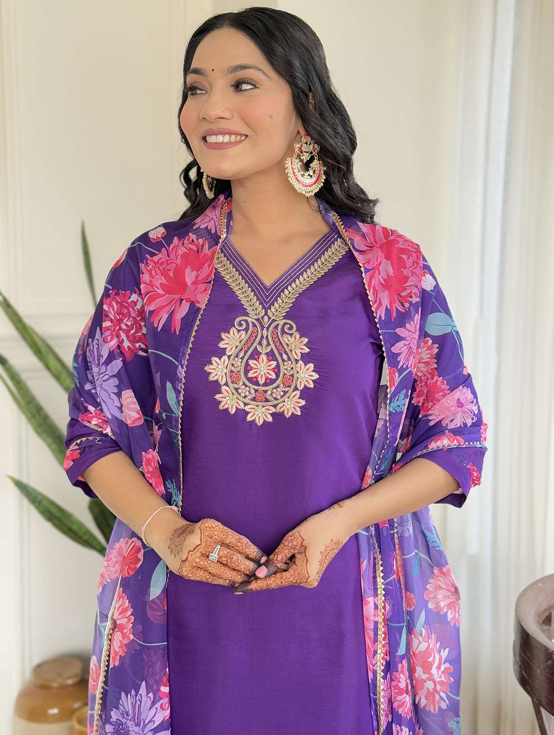women three quarter sleeve kurta pant with dupatta set - 22060187 - Standard Image - 4