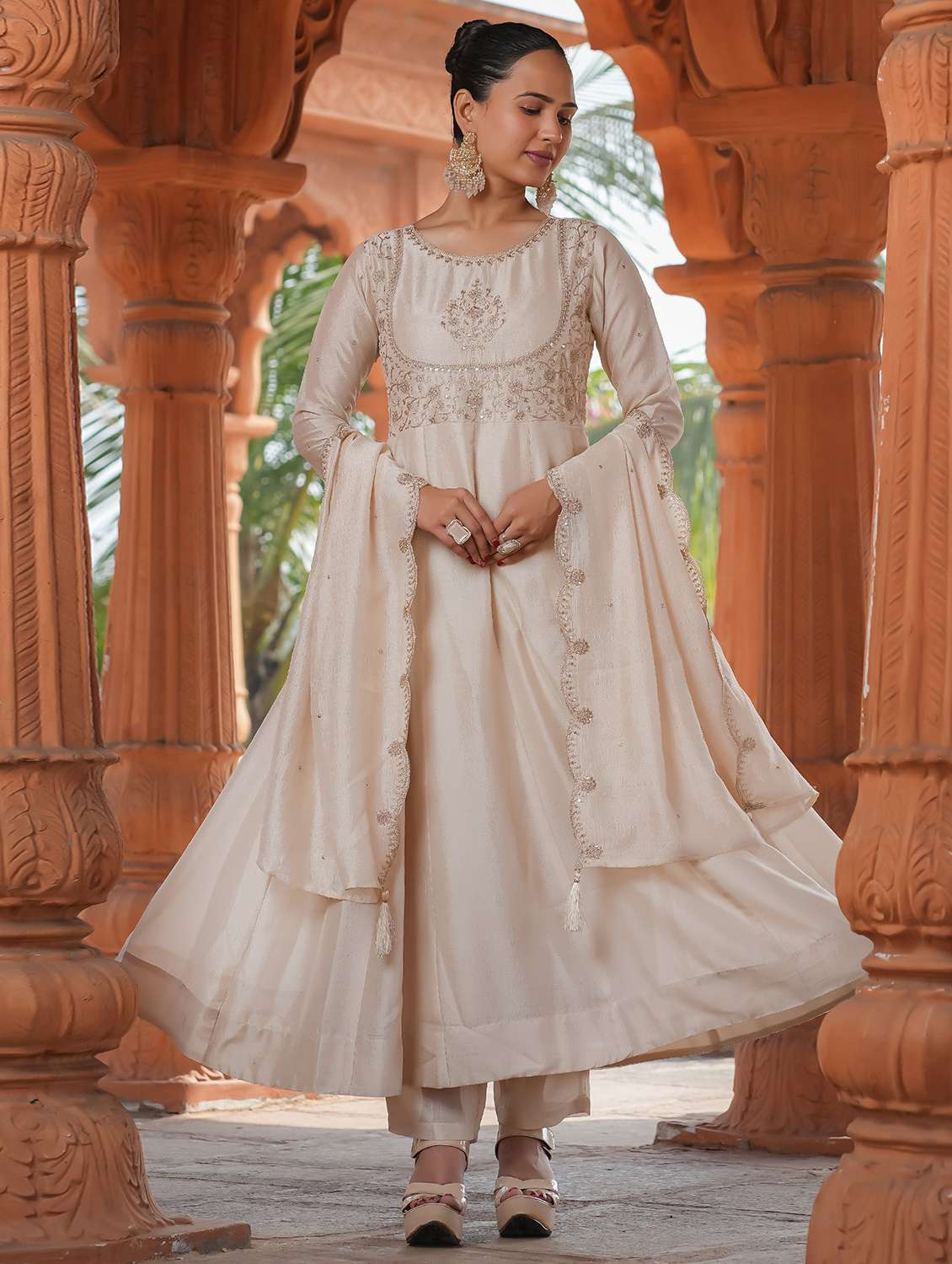 women embroidered long sleeve kurta pant with dupatta set - 22060203 - Standard Image - 4
