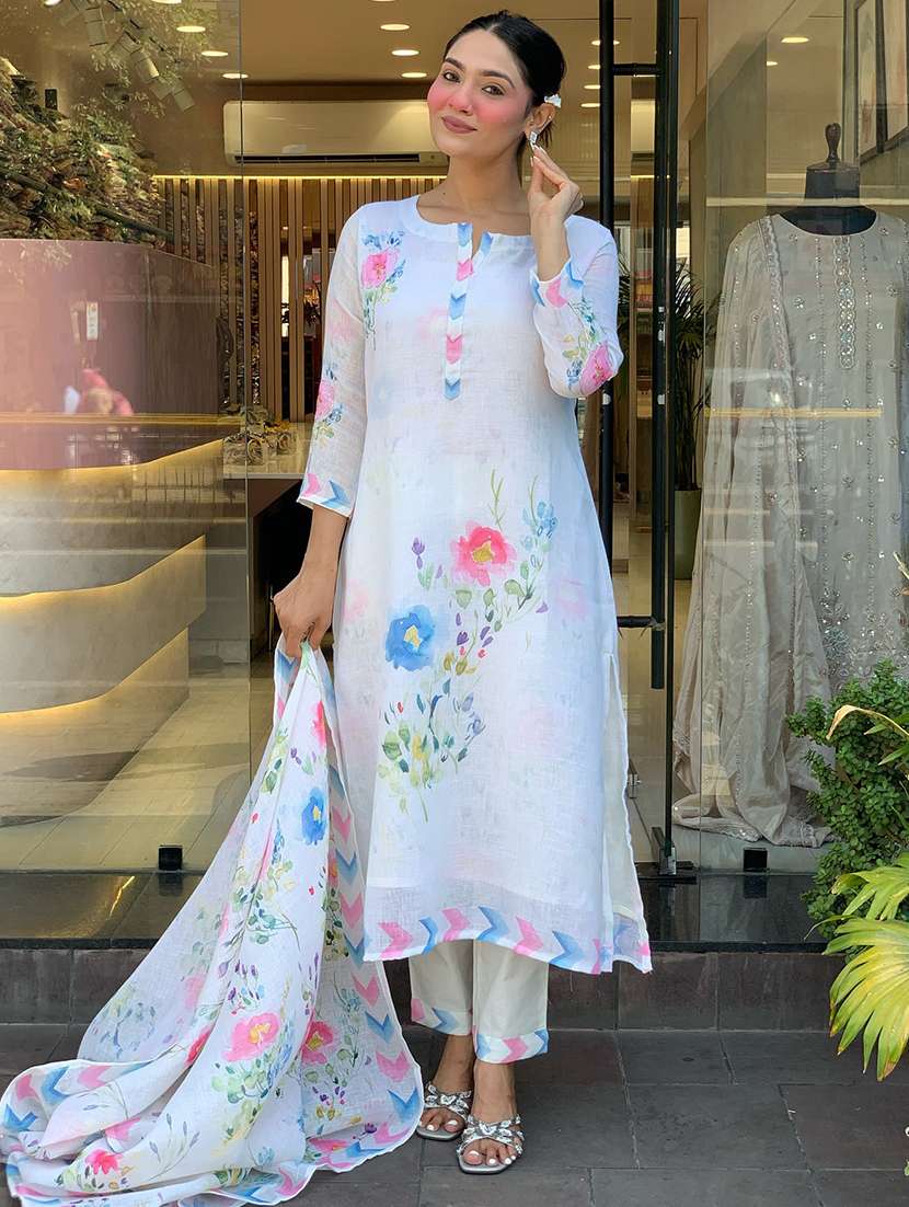women three quarter sleeve kurta pant with dupatta set - 22060210 -  Standard Image - 1