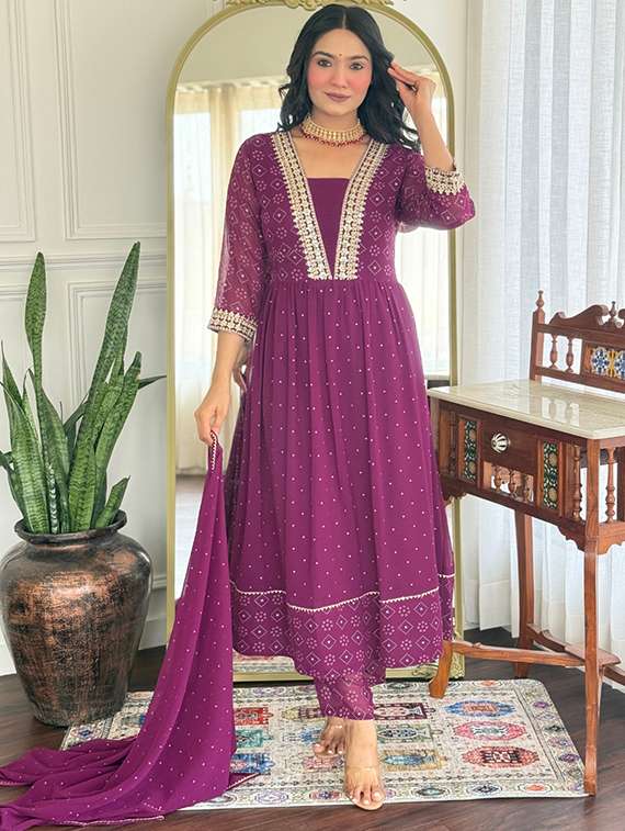 women three quarter sleeve kurta pant with dupatta set - 22060217 -  Standard Image - 1