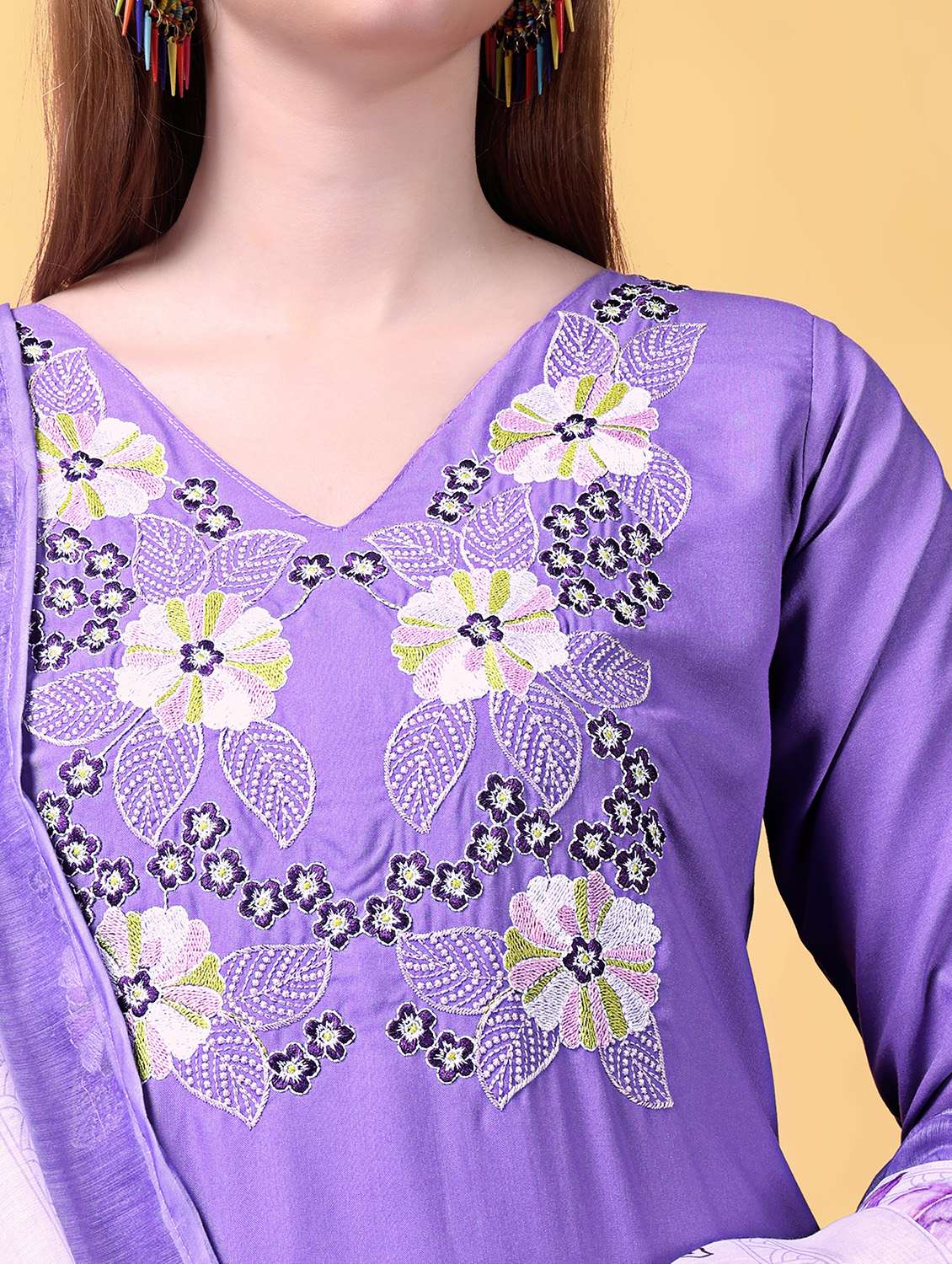 women three quarter sleeve kurta pant with dupatta set - 22060226 - Standard Image - 4