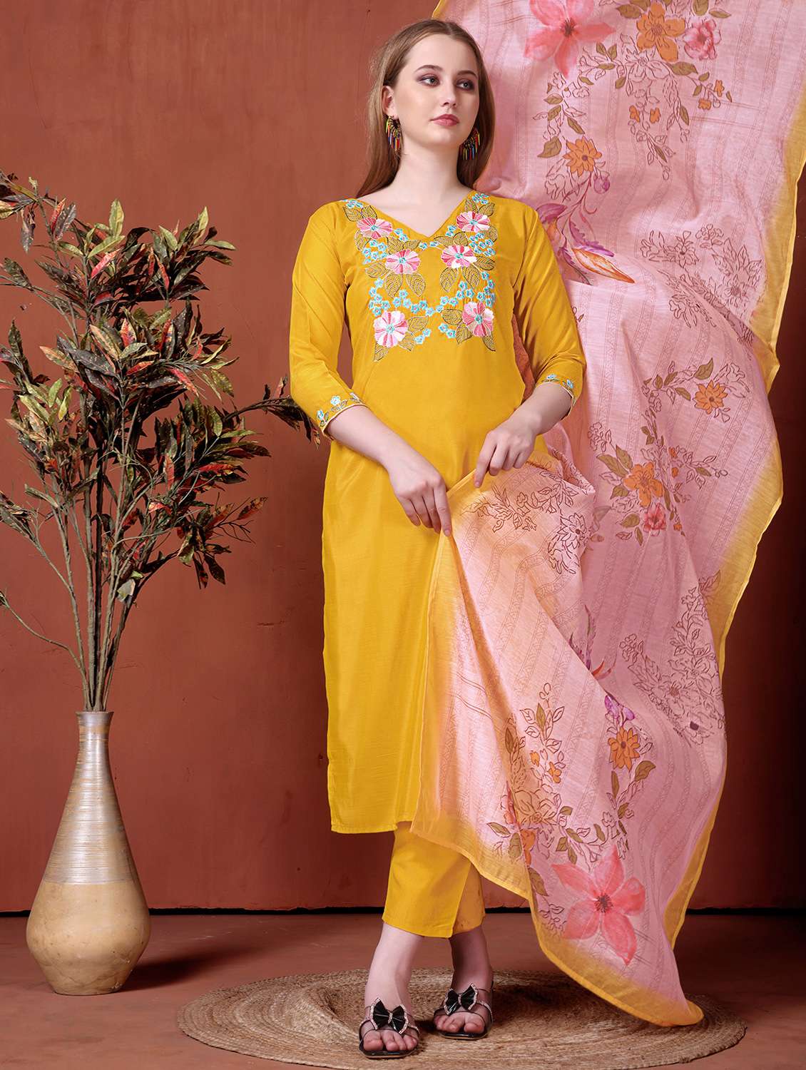 women three quarter sleeve kurta pant with dupatta set - 22060227 -  Standard Image - 1