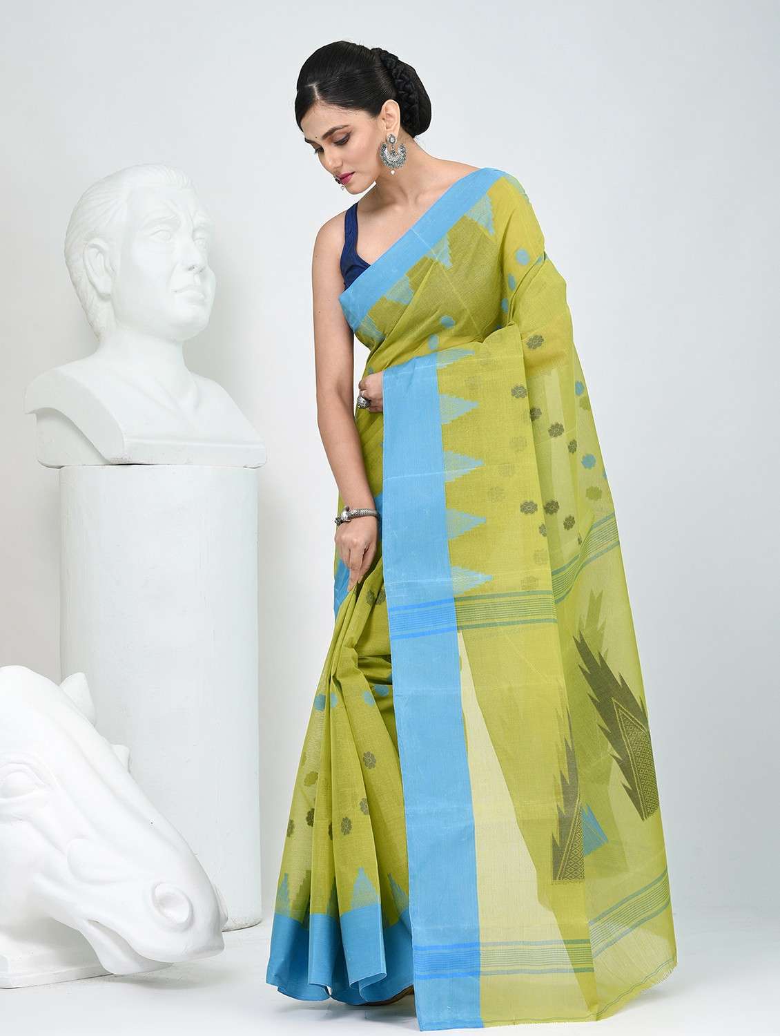 women self design handloom saree - 22060643 -  Standard Image - 4