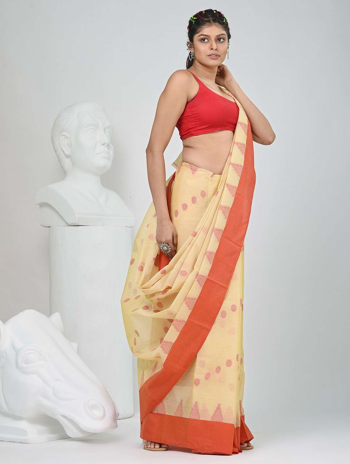 women self design handloom saree - 22060647 -  Standard Image - 4