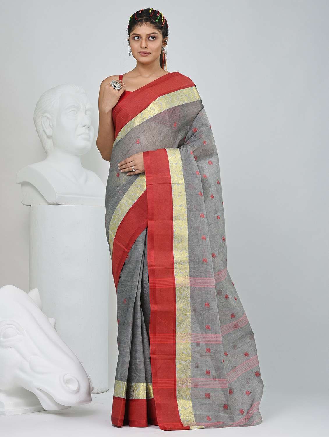 women self design tant saree