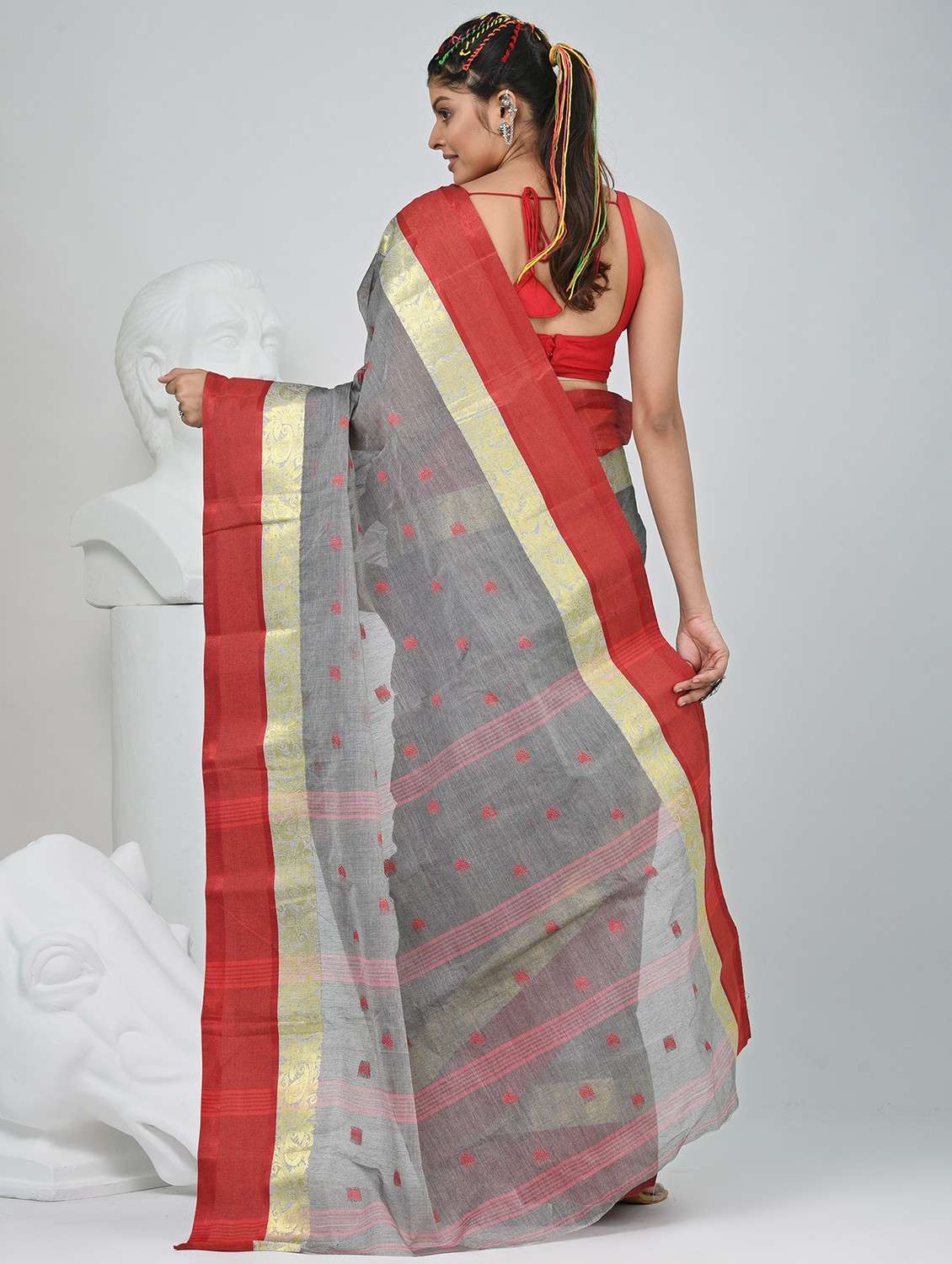 women self design tant saree - 22060650 - Standard Image - 4