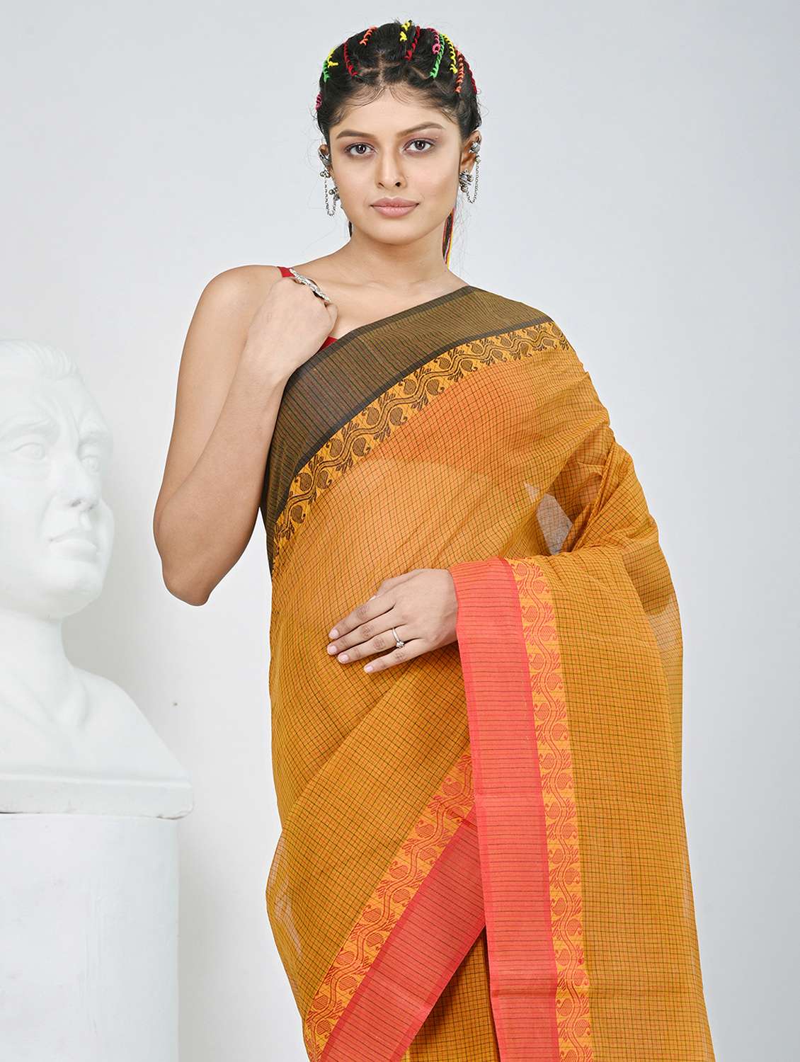 women self design tant saree - 22060658 -  Standard Image - 4