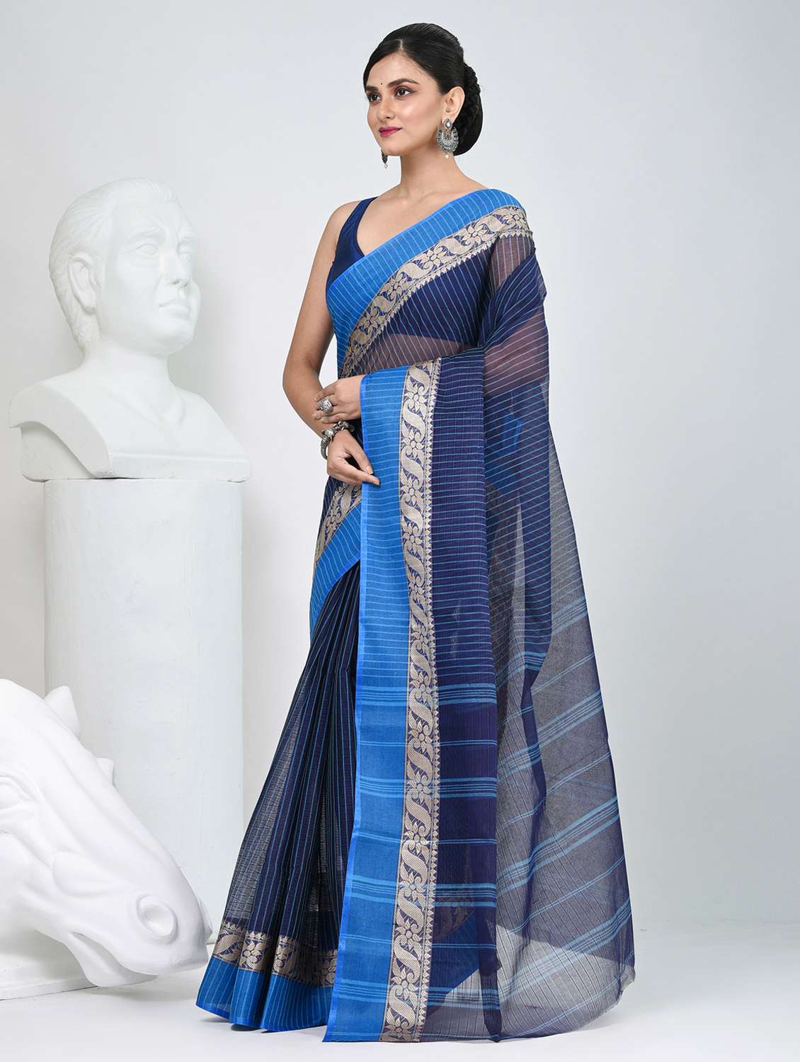 women striped tant saree - 22060666 -  Standard Image - 1