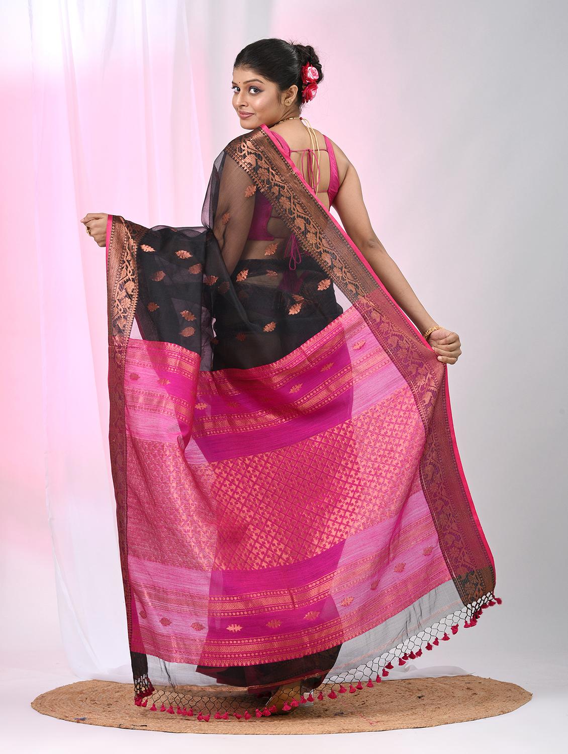 women self design handloom saree with blouse - 22060687 - Standard Image - 4