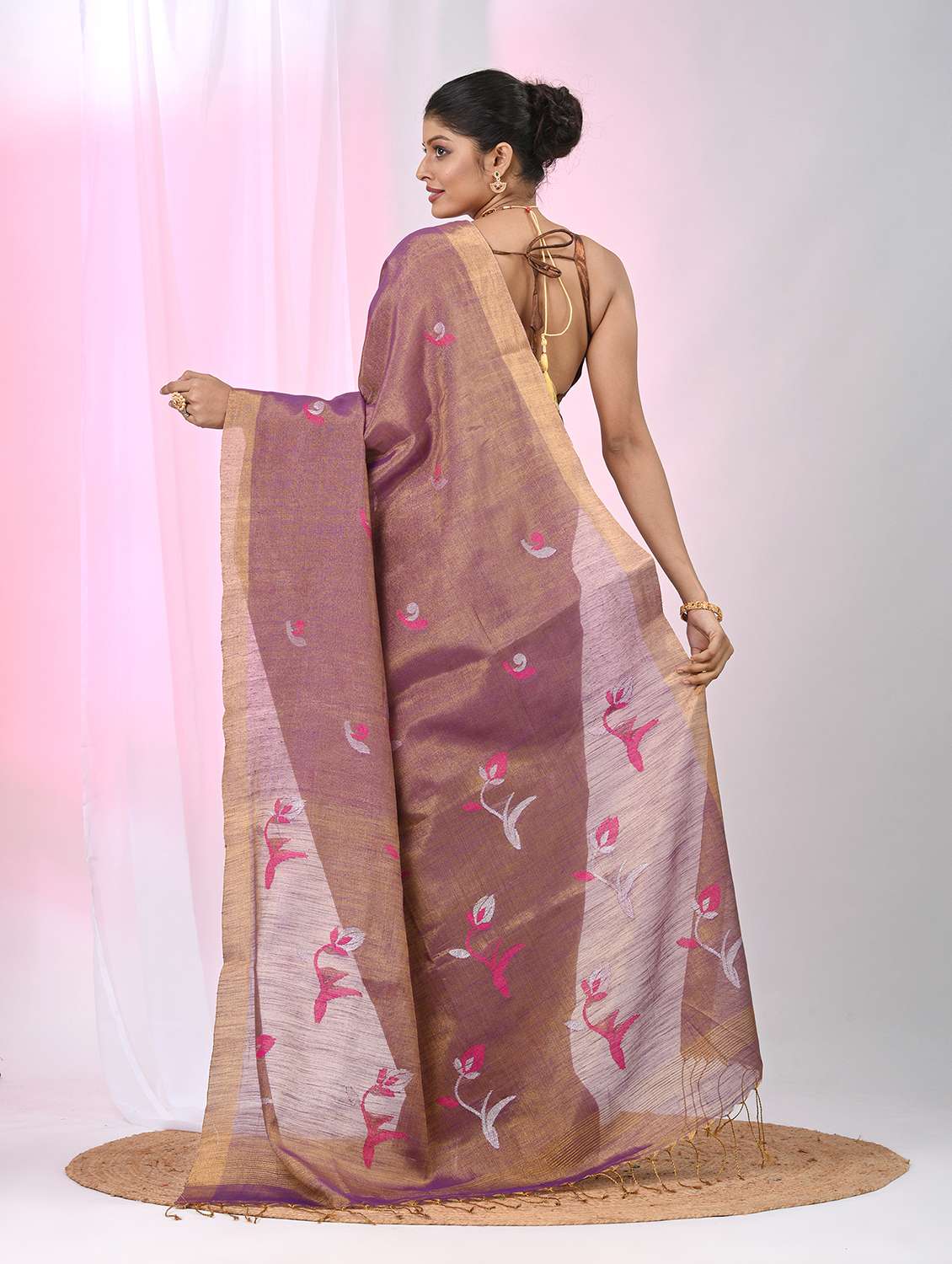 women self design handloom saree with blouse - 22060718 -  Standard Image - 4