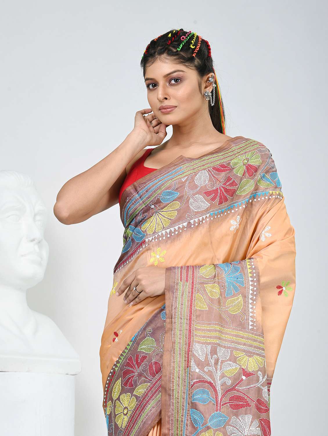 women solid with work handloom saree with blouse - 22060735 - Standard Image - 1