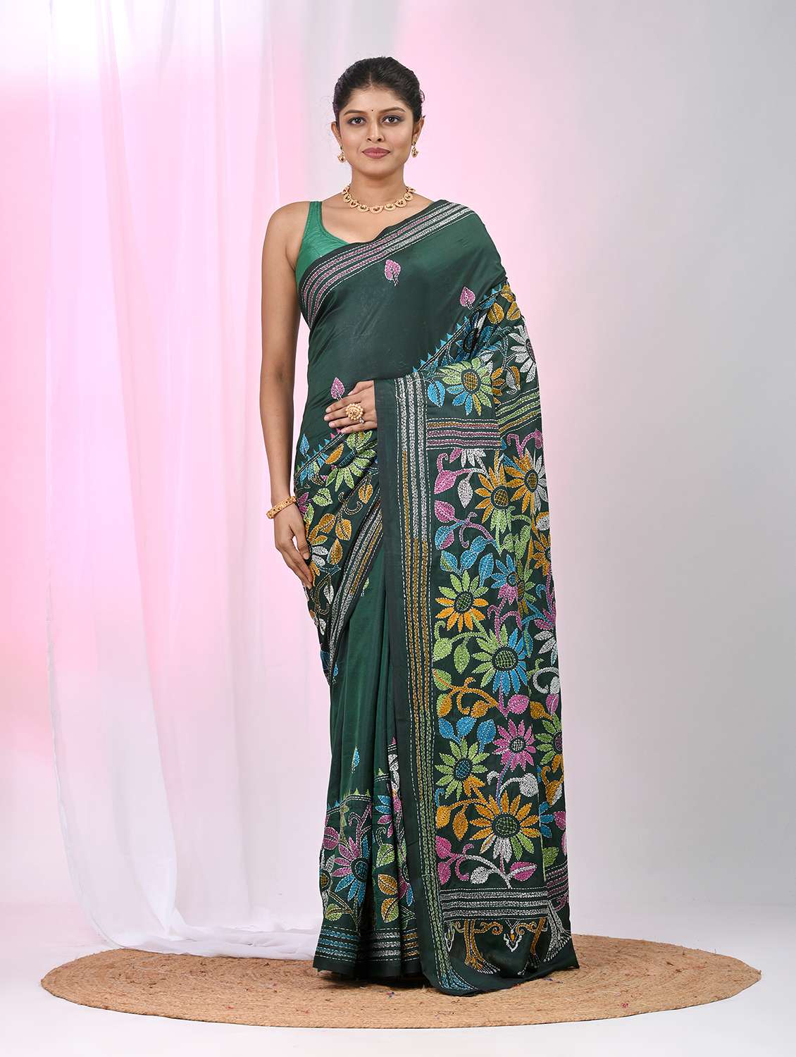 women solid with work handloom saree with blouse - 22060741 - Zoom Image - 0