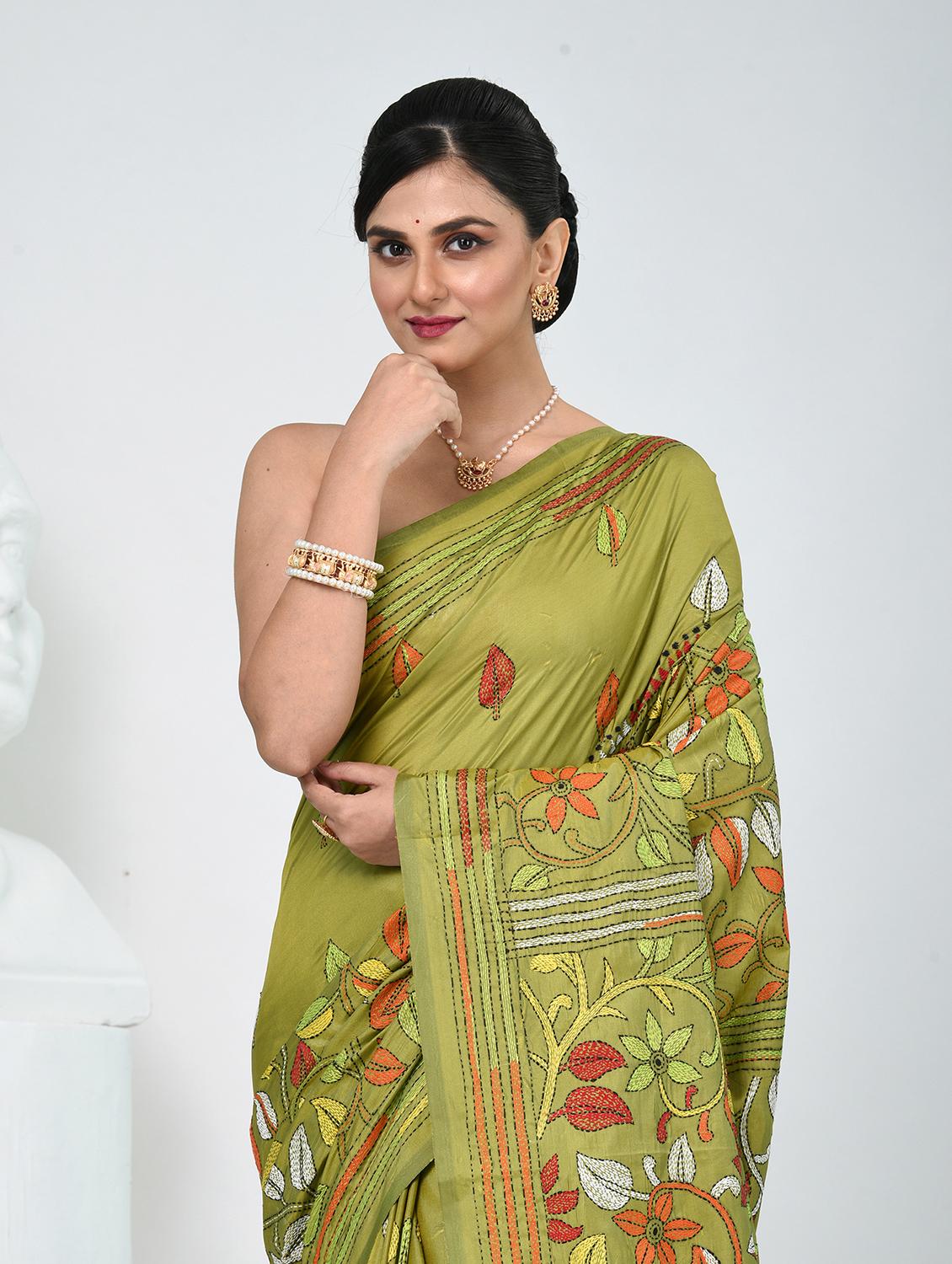 women solid with work handloom saree with blouse - 22060744 - Standard Image - 1