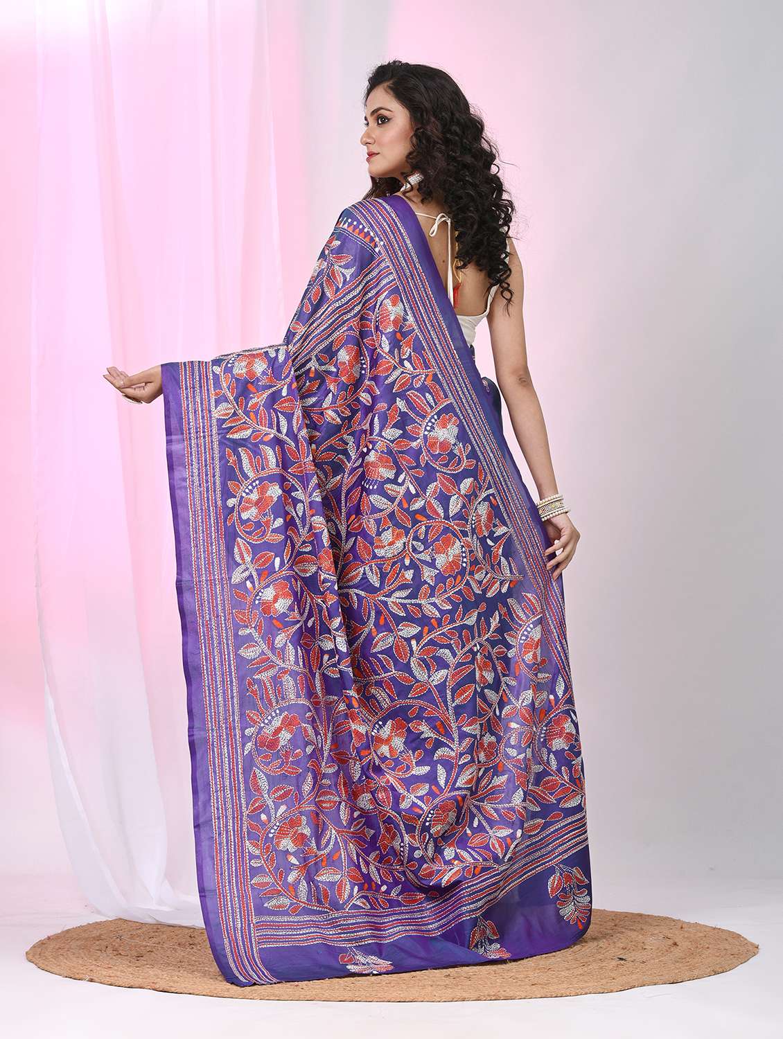 women solid with work handloom saree with blouse - 22060759 - Standard Image - 4
