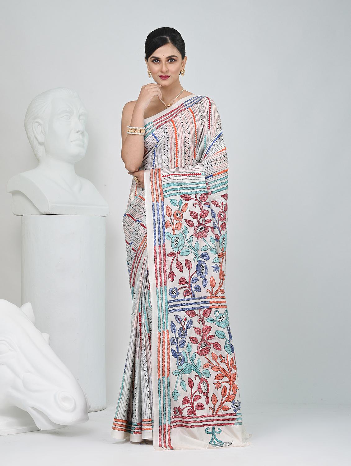 women solid with work handloom saree with blouse - 22060763 -  Zoom Image - 0